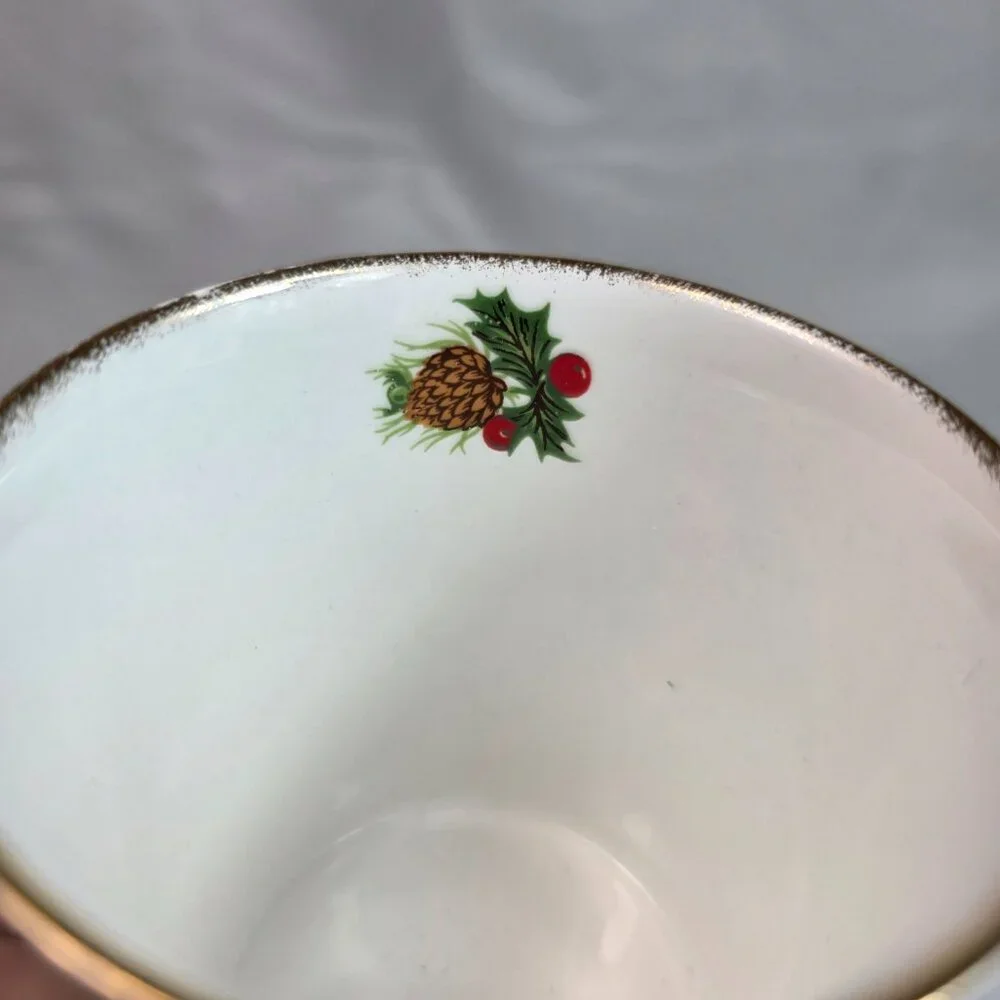 Rosina China Queens Yuletide Scalloped Dinner Plate White with Green & Red Holly